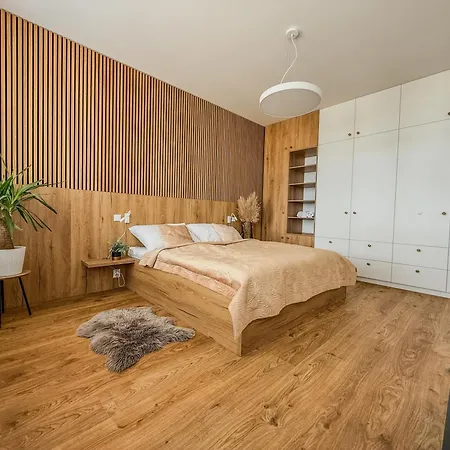 144 Апартаменты *